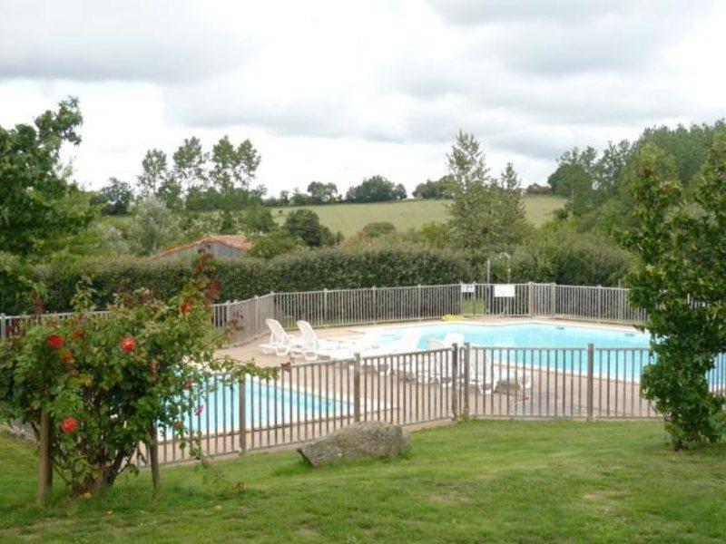 Terres De France - Natura Resort Pescalis Moncoutant Luaran gambar